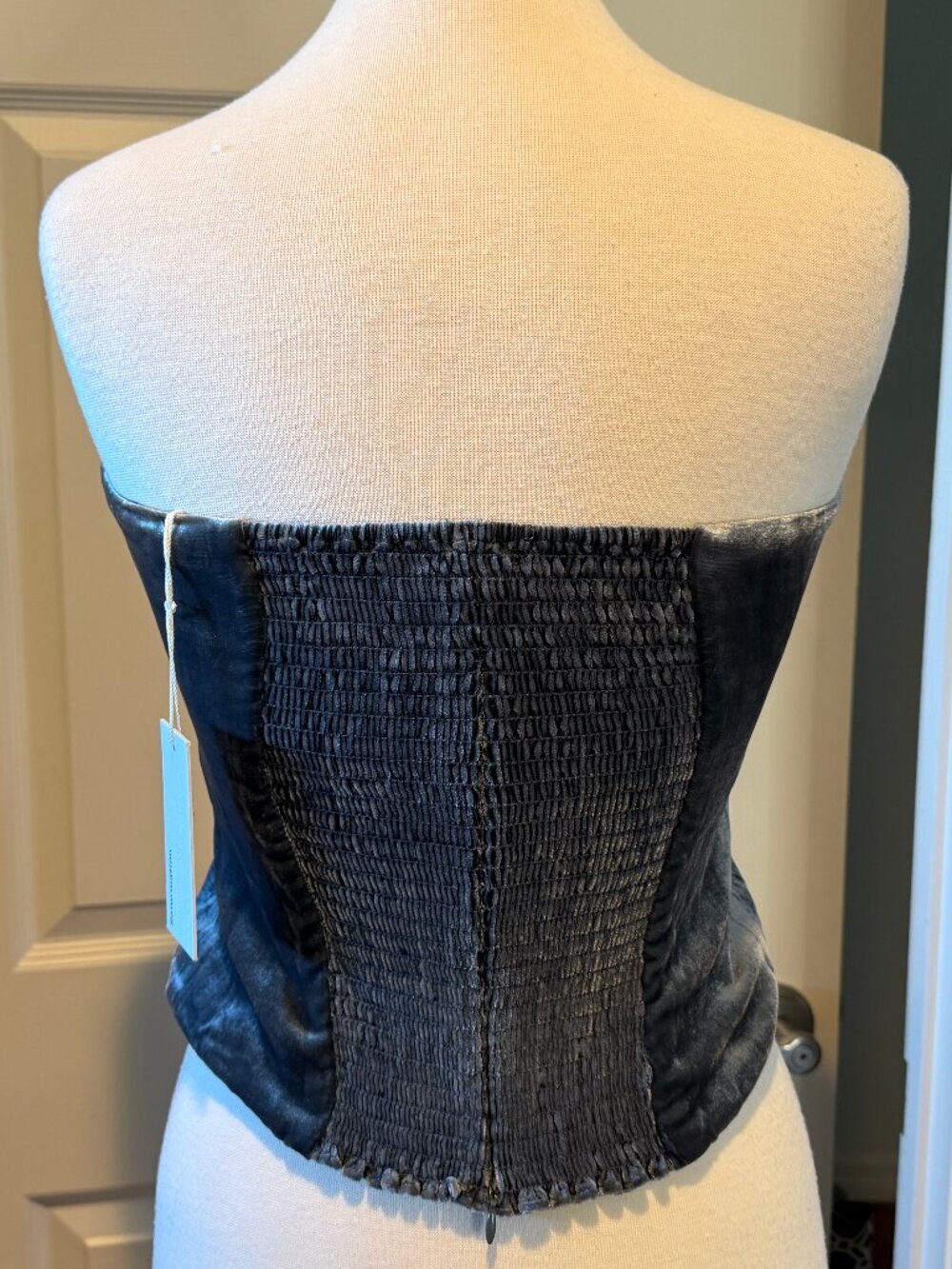 REFORMATION Giorgia velvet strapless top NWT Various Sizes - Picture 6 of 9